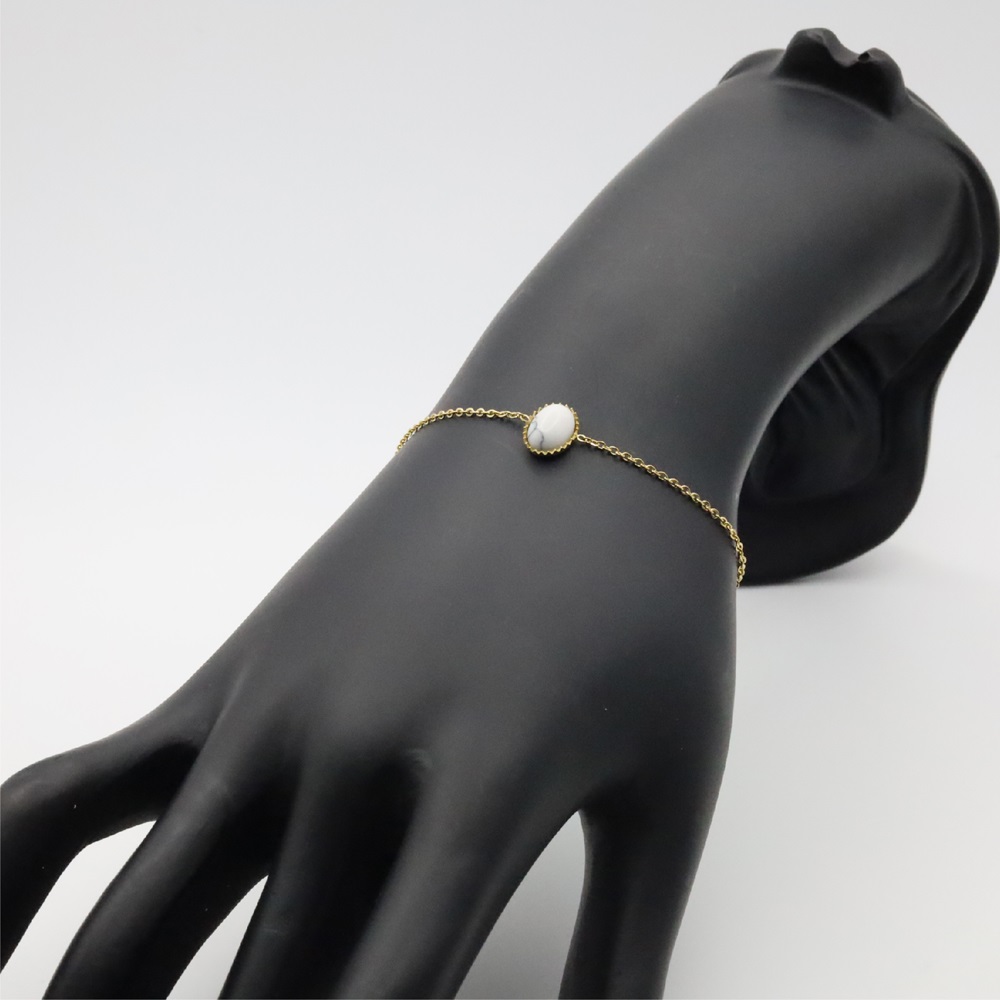 B-3-03-1.jpg Delicate White Stone Bracelet