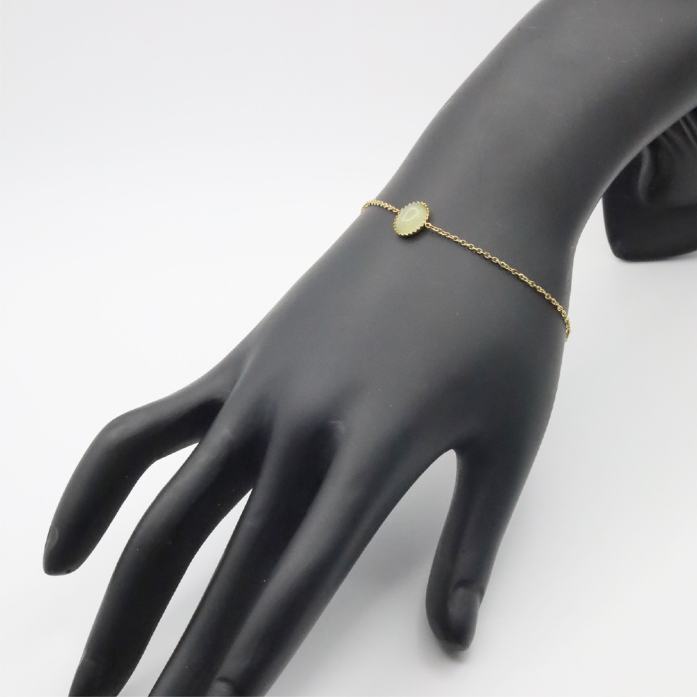 B-6-03-1.jpg Green Minimalistic Bracelet