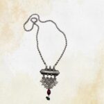 NECKLESS-02A-1.jpg