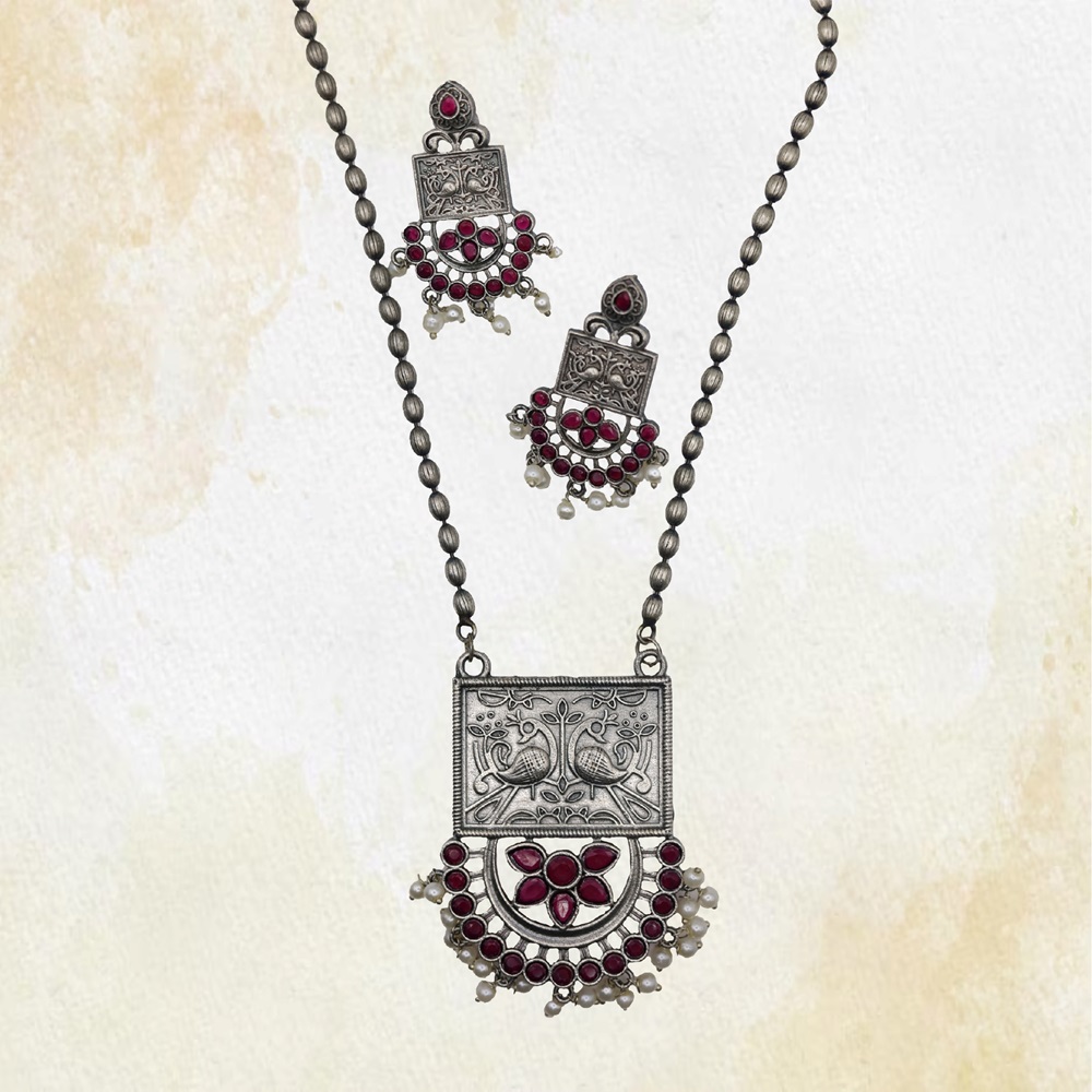 RED-02A.jpg German Silver Square Half round Pendent with Earings