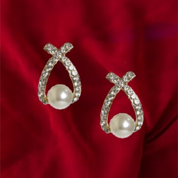 Sparkling Pearl Daily Wear Earrings